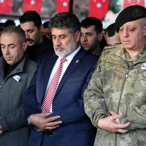 Milli Yol Partisi Lideri Remzi Çayır Şehid Cenazesine katıldı. 